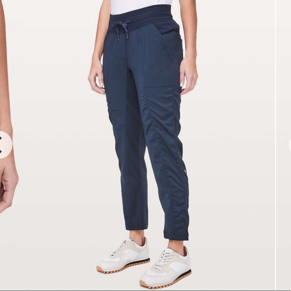 Lululemon Street To Studio Pant II *Unlined 28" in True Navy, size 14